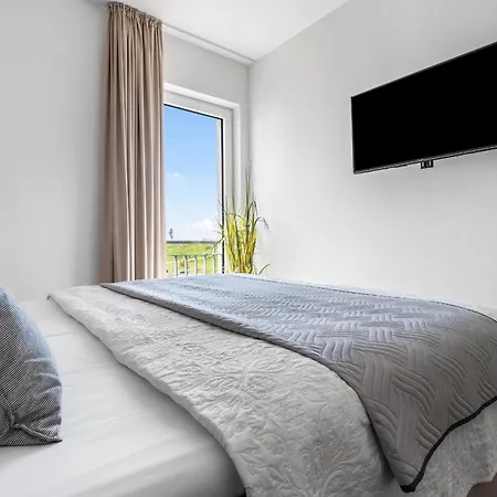 Lejlighed Ocean Bird- 2 Og, Balkon, Fahrstuhl, Kamin